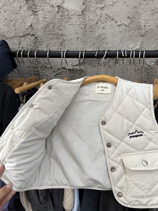 小山系鋪棉背心外套 