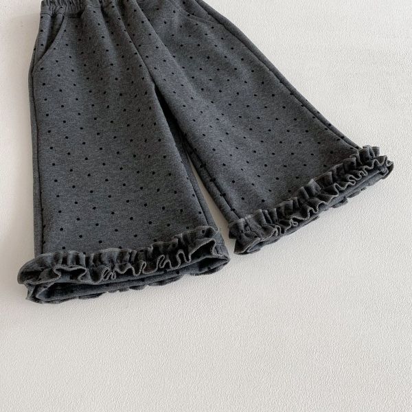 女寶圓點時髦花邊三件套 