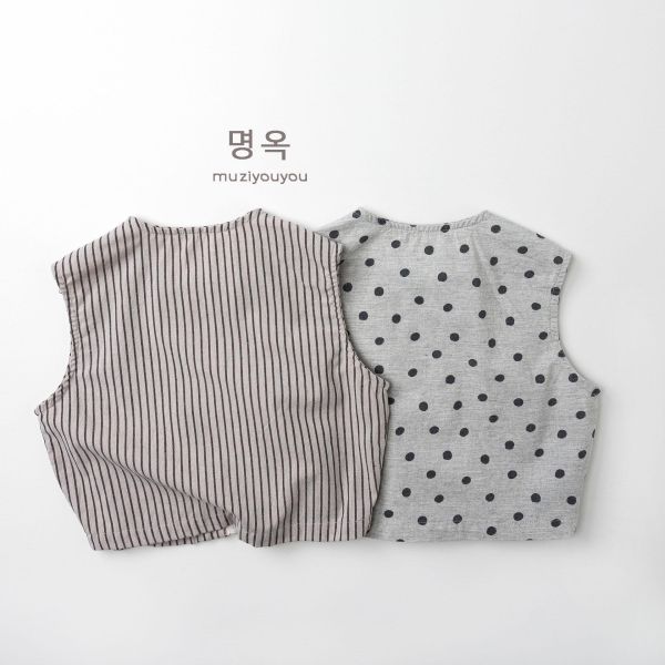 點點配條紋日系小背心 