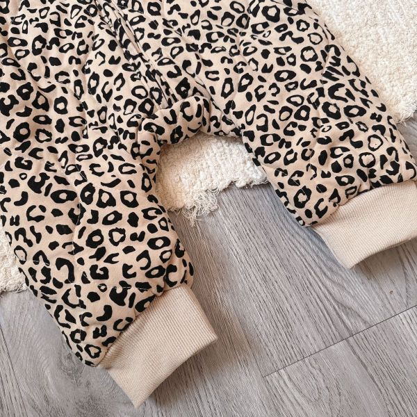 爆可愛貓咪連帽鋪棉連身衣 