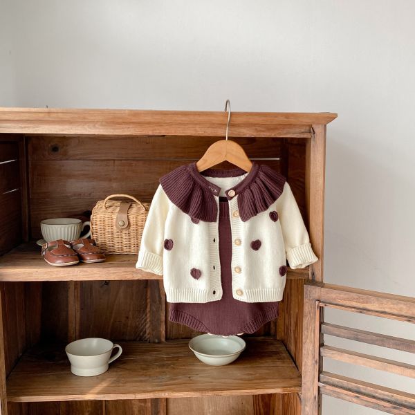 栗可可愛心翻領針織包屁套裝 