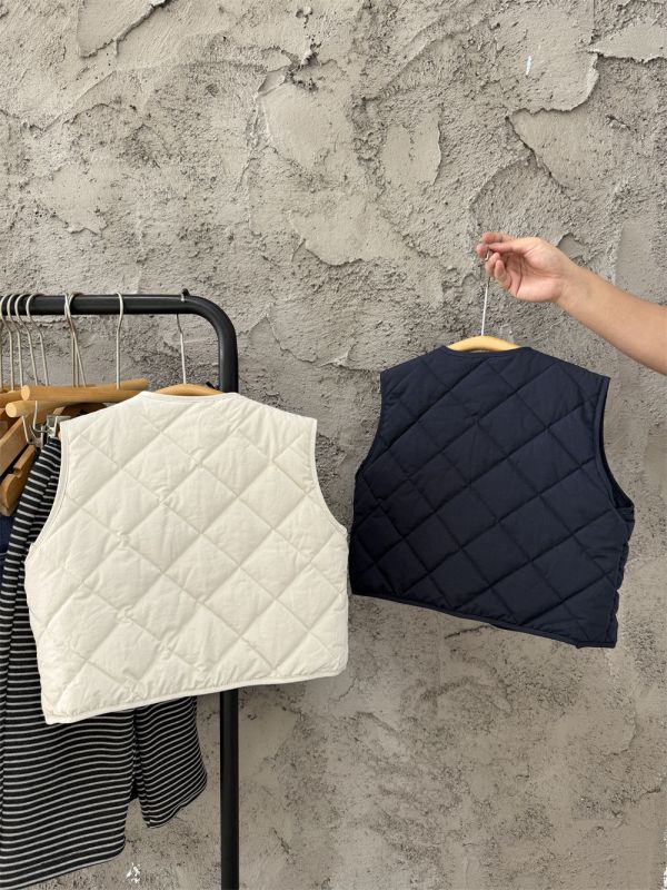 小山系鋪棉背心外套 