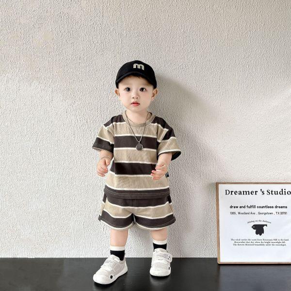 咖色系寬條紋套裝 