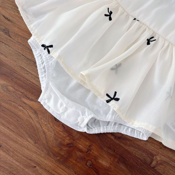 蝴蝶結黑白配滿月包屁 