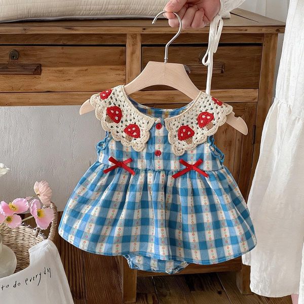 藍格紋草莓領可愛包屁 