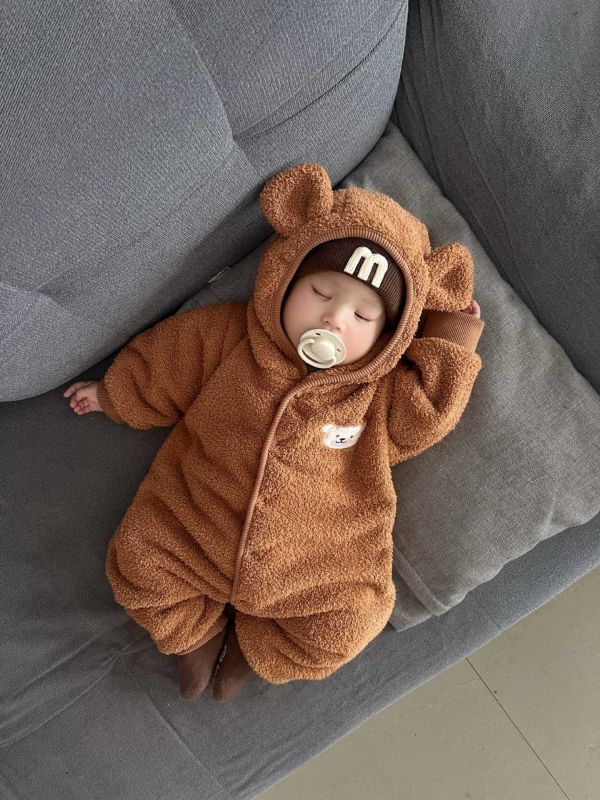 大耳朵熊熊排扣連身衣 