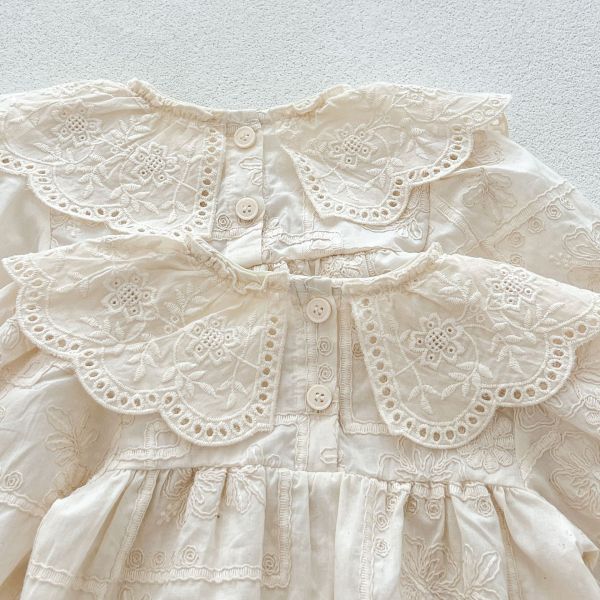 甜心花瓣領刺繡姊妹裝 