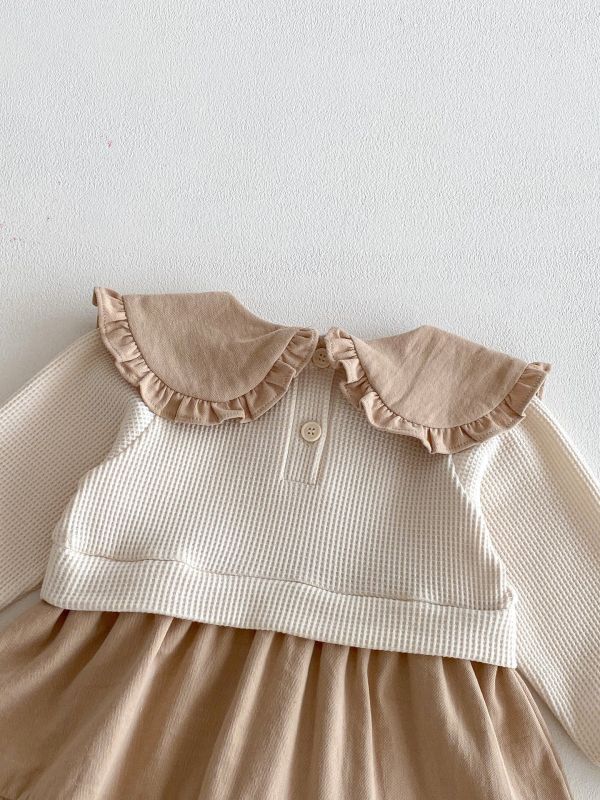 華夫格焦糖領裙子套裝 