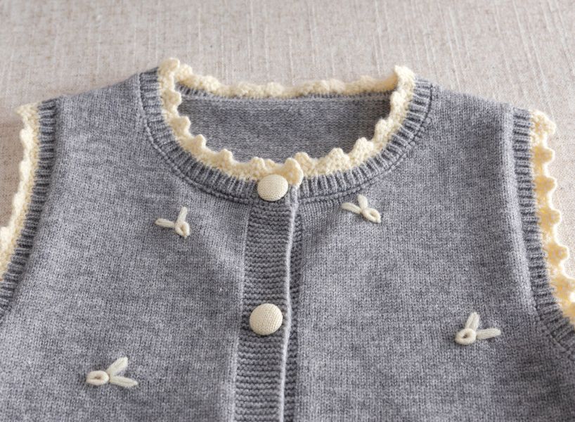 小兔刺繡荷葉邊針織背心 