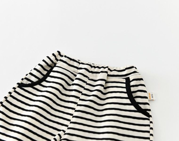 黑色企鵝條紋短褲套裝 