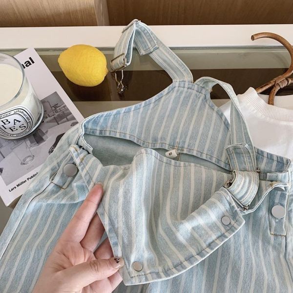 淡藍帥氣感條紋吊帶褲 