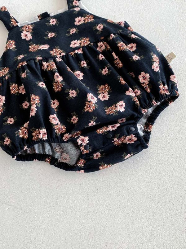 【現貨】泡泡碎花吊帶包屁組 