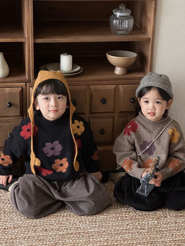 暖暖小花田針織毛衣 