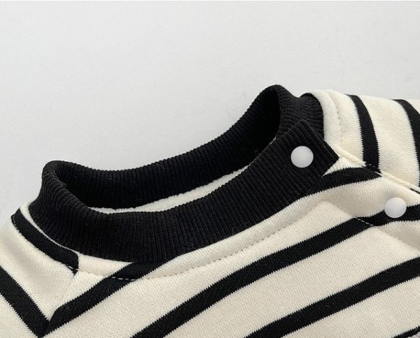 冷色系條紋口袋加絨上衣 