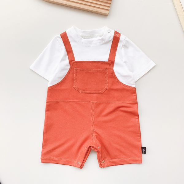 好帥氣！兩件式吊帶休閒服 