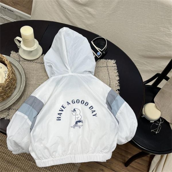 滑板男孩薄款外套 