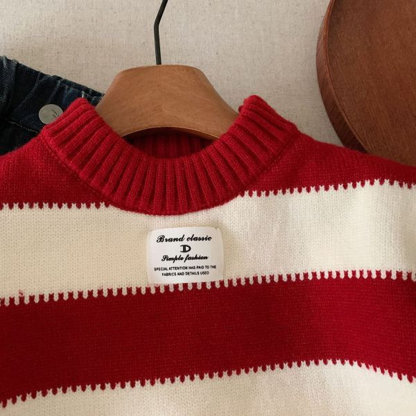 點點紅寬條紋拜年針織上衣 