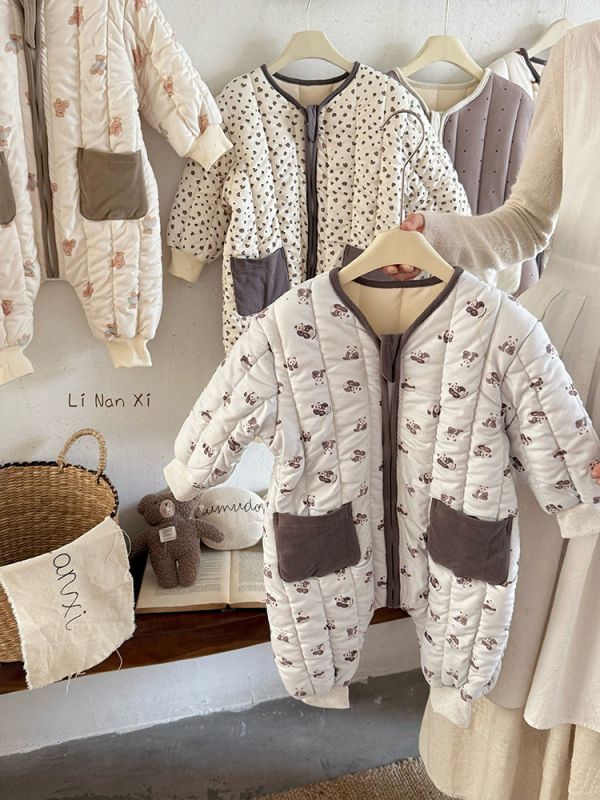 大地色動物雙口袋連身衣 