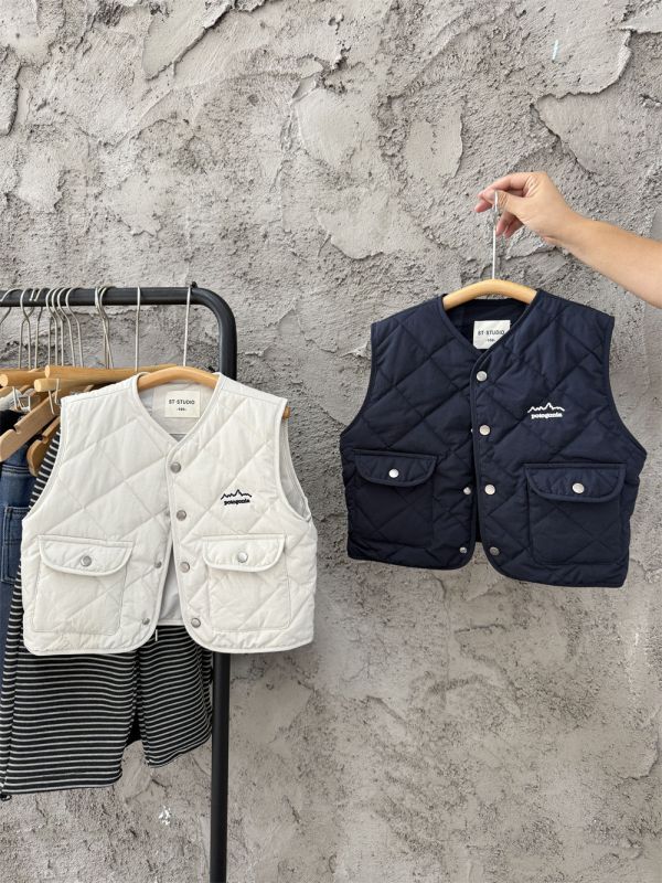 小山系鋪棉背心外套 