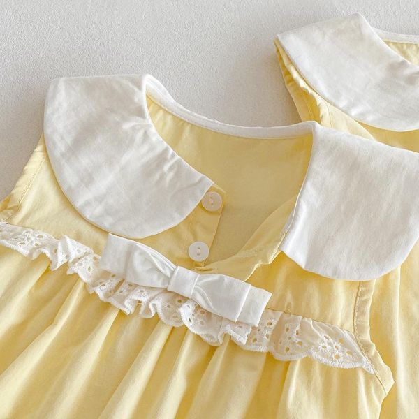 淡淡優雅黃娃娃領姊妹裝 