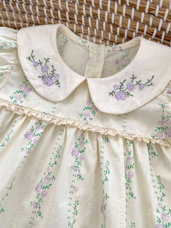 紫色花束刺繡包屁 