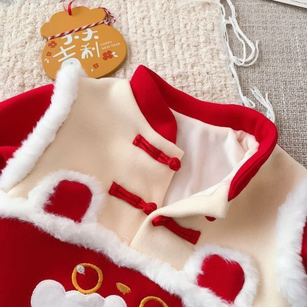 加絨款！拼接喜慶年服 