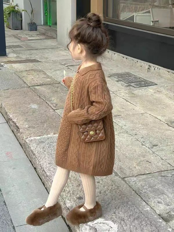 溫柔系針織領長版洋裝 