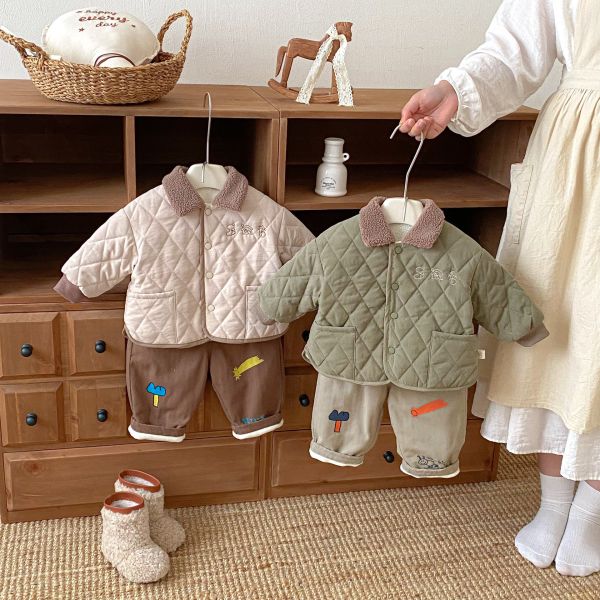 暖心小熊領菱格鋪棉外套 