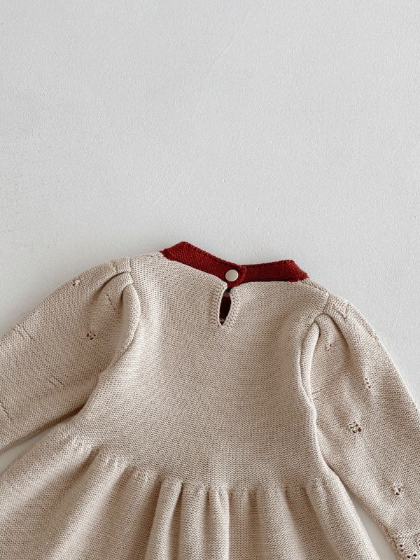 紅色領花邊下擺連衣裙 