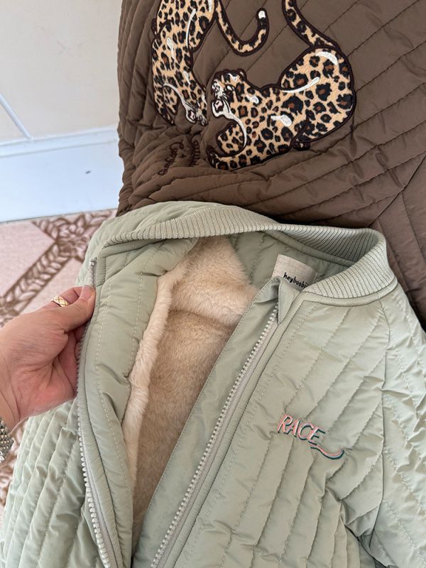 小故事刺繡鋪棉外套 