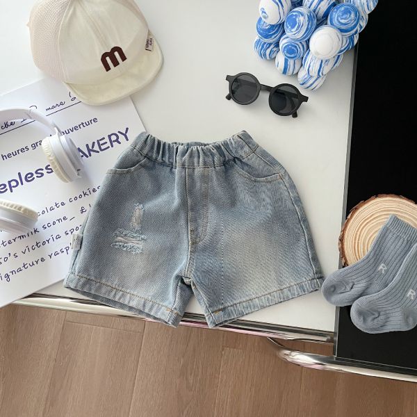 夏天來一件刷破五分褲 