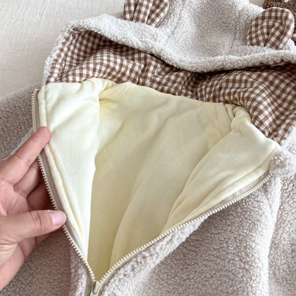 格紋熊耳絨毛連身衣 