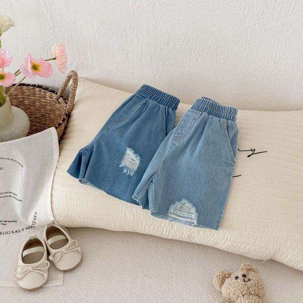 夏天也要的牛仔小短褲 
