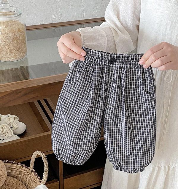 背面狗狗大口袋格紋長褲 