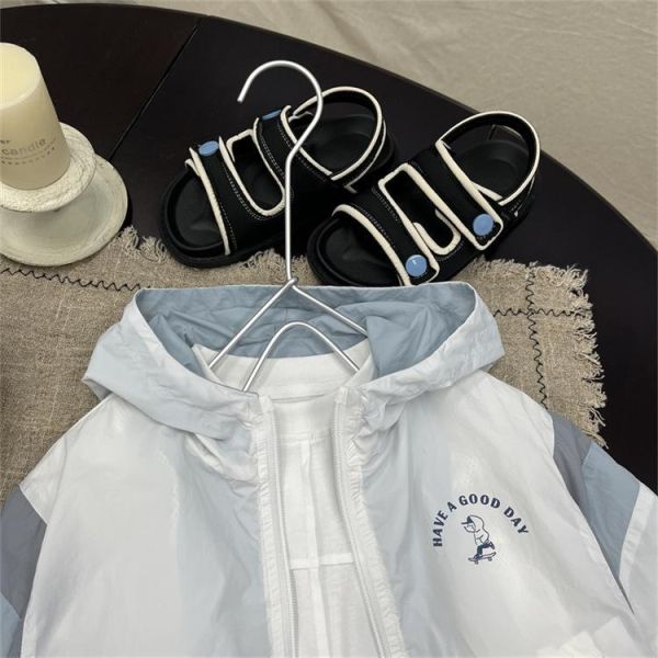 滑板男孩薄款外套 