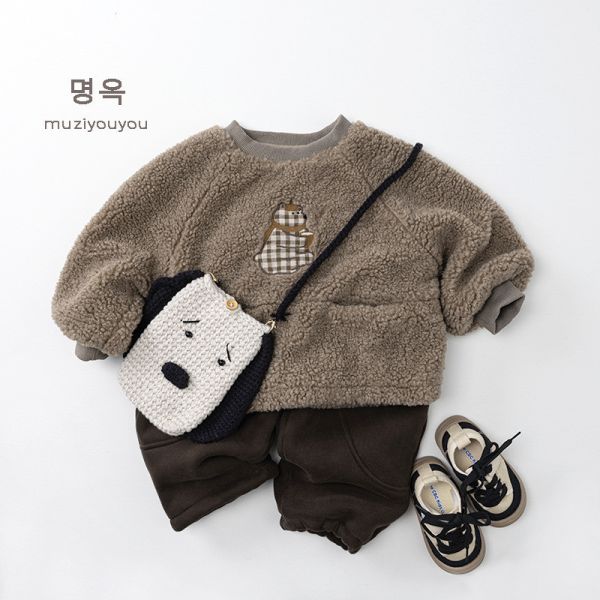 大地色系格紋熊保暖上衣 