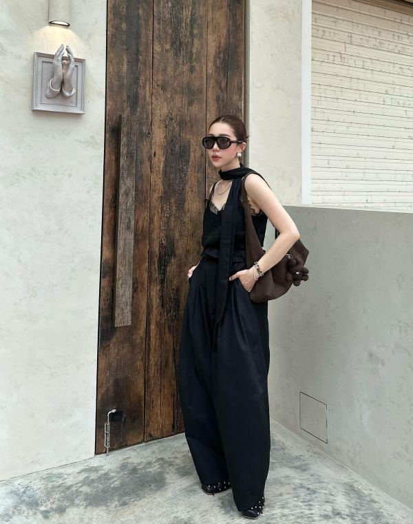 J19 繫帶細肩蕾絲背set(黑) 