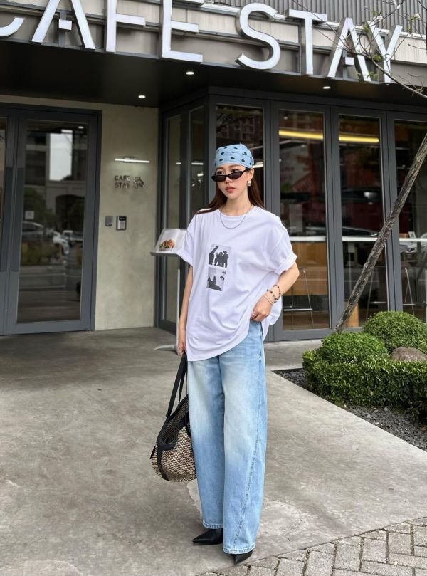 J06 *敲碗上架* 挺版圓領方格照片棉T(白) 