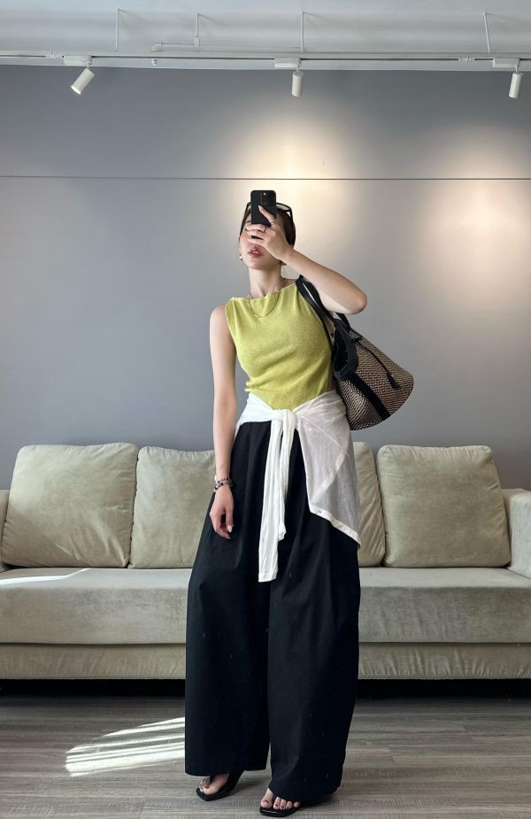 J04 一衣多穿 時髦雙側釦針織衫(檸檬黃) 