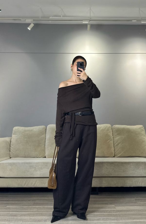 G04 多穿天絲羊毛抓皺衫(咖) 