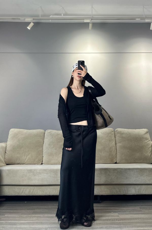 J05 *必收囤貨推薦* 版型完美U領背心(黑色穿搭賣場) 