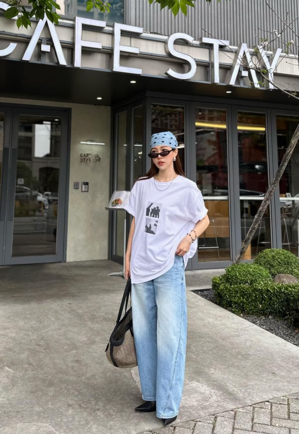 J06 *敲碗上架* 挺版圓領方格照片棉T(白) 