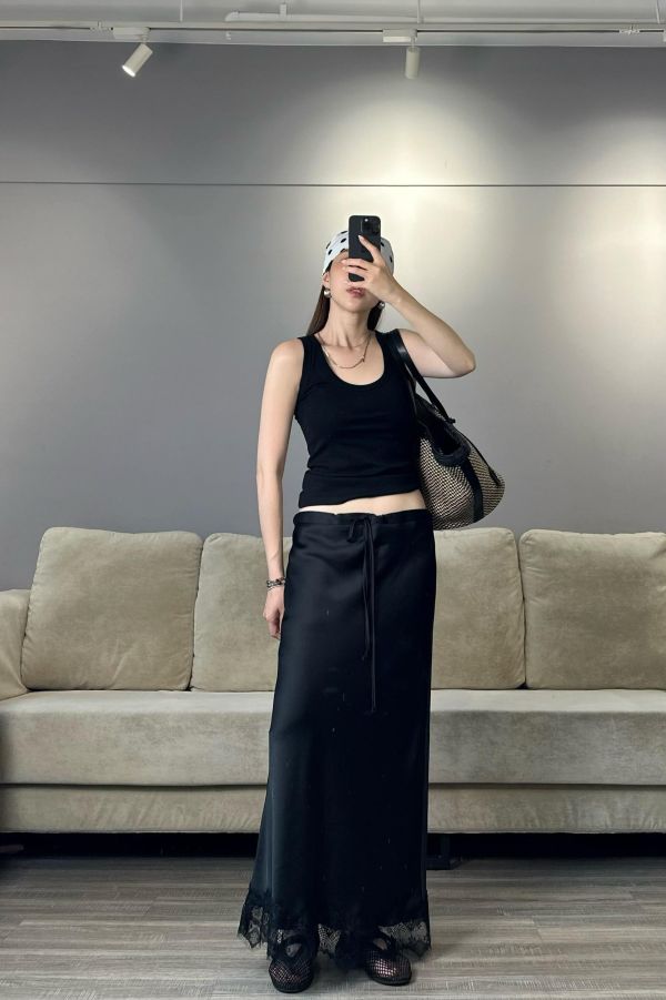 J05 *必收囤貨推薦* 版型完美U領背心(黑色穿搭賣場) 