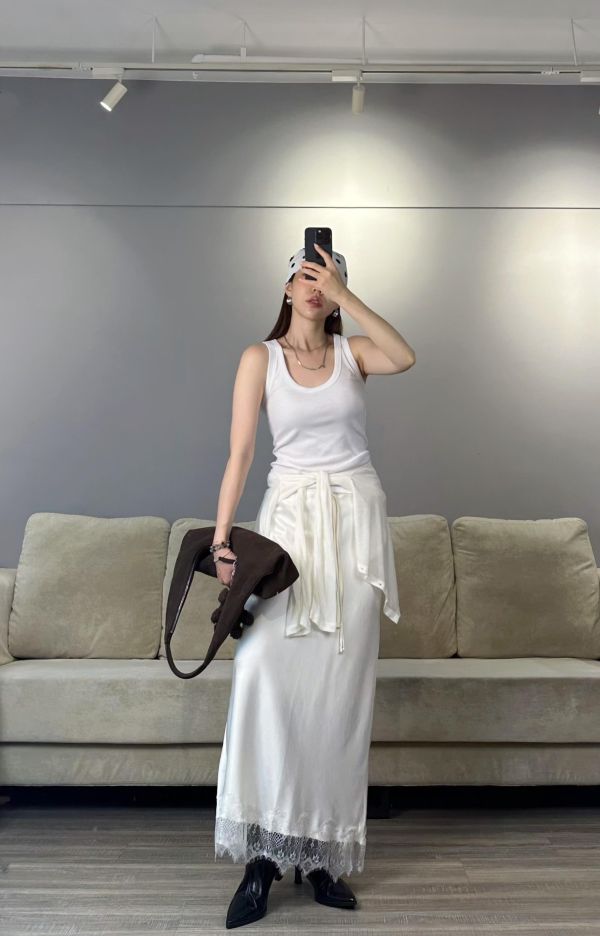 J05 *必收囤貨推薦* 版型完美U領背心(白色穿搭賣場) 