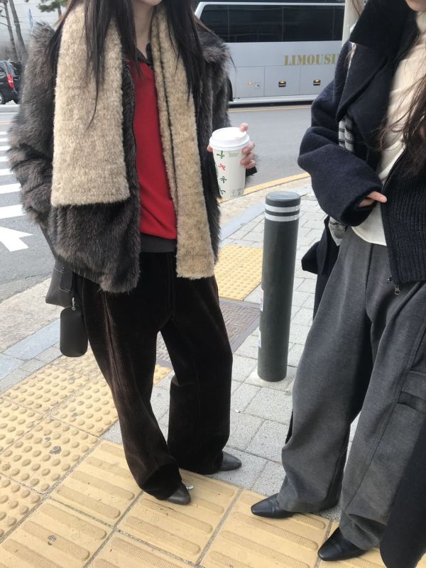 G05 超值必收 百搭瘦瘦細絨褲(咖，腰圍鬆緊，內加絨） 