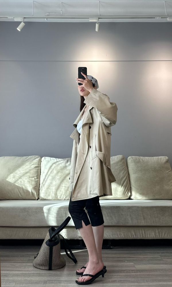 JP16 時髦人必備 卡布里小開岔七分西褲（S/M) 