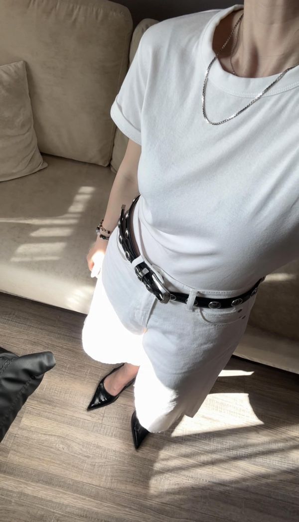 J02 必收! 極舒適百搭顯瘦圓領白T 