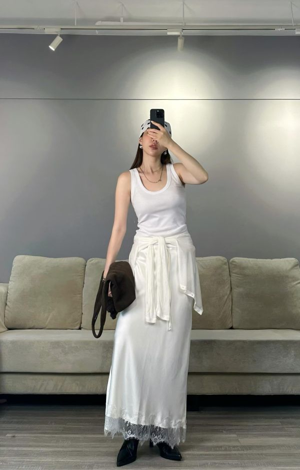 J05 *必收囤貨推薦* 版型完美U領背心(白色穿搭賣場) 