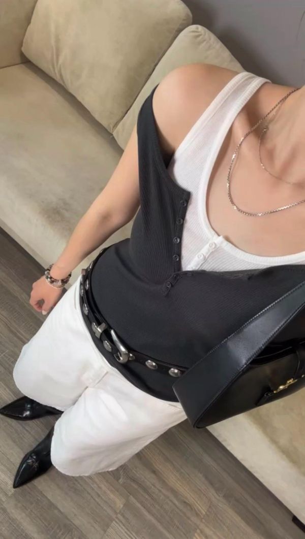 J12 【包色賣場】單穿疊搭都漂亮 彈性前釦天絲棉背心(白/紅/碳灰) 