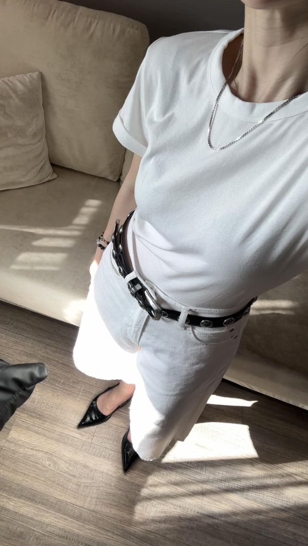 J02 必收! 極舒適百搭顯瘦圓領白T 